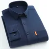 Plus Size S5XLCasual Solid Herren Langarmhemden 100 % Baumwolle Oxford Wash Regularfit Buttondown-Kleid für Männer 240117
