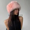 Beanie/Skull Caps Kvinnor Winter Faux Fur Hat Cossack Rysk stil Fuzzy Fluffy Cap Y2K 2000 -talet varm hatt för kvinnlig utomhus vindtät och frostbevis J240117
