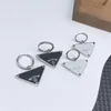 Élégant Triangle de la mode Pendre des boucles d'oreilles Designers P Letter Stud Brand en acier inoxydable Unisexe Oreille de mariage Colliers Jewerlry en acier inoxydable