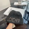 2024 Fashion Woolen Woven Lady Designer Beanie Cap Men's Cashmere Loewf Sticked Winter Warm Hat Gift