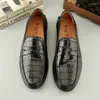 Zapatos de vestir Estilo casual de negocios Piel de cocodrilo auténtica Mocasines negros enteros para hombres Mocasines sin cordones de cuero de cocodrilo genuino para hombre