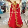 Fantasy Red Moroccan Wedding Dress 2024 Appliques Pärled Muslimah Medieval Estetic Wedding Clowns Långärm Turkish Indian Bride Dress Wiccan Robe de Mariee