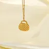 Pendant Necklaces Classic 18K Gold Plated Plaid Handbag Chocker Necklace Jewelry Stainless Steel Lattice Cubic Bag Neklace For Women Chain