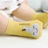 Çocuk Çoraplar Lawadka 5 FAIRE/PACK ÇOCUK Bebek Bebek Kız Socks Pamuk Yenidoğan Anti-Slip Toddler Zemin Çorapları Kızlar İçin Yumuşak Bebek Çoraplar Bahar H240508