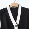 Camisetas sin mangas para mujer, estilo 2024, cuello en V, detalles de colores contrastantes, fragantes pequeños, chaleco de punto de un solo pecho
