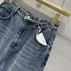 Damenhose mit vollem Drill-Roll-Hosenbein-Design, gerader Jeans-Typ-Körper, toller Schlankheitseffekt