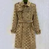 Trench da donna di lusso di design donna Giacca a vento classica lettera intera Cappotto con cintura allentata