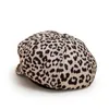 Leopard Pearl Spring Autumn Women moda Koreańska wersja beret cieniowanie dziewczyna osobowość szczytowa czapka sboy hat 240116