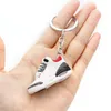 Portachiavi squisiti mini sneaker 3d sneakers Fans souvenir scarpe souvenir keycelfone mobile a sospensione regali di festa