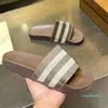 Sandálias de designer verificar homens slides verão praia slide xadrez chinelo vintage plana flores flip flops causal mulheres chinelos com caixa