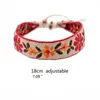 Charm Armband Boho Strawberry Flower broderade armband Handgjorda flätade armband Friendship Wrap Armband Tråd vävda armband