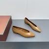 Klänningskor 2024 Spring Summer Casual Low Heels Solid Color Pointed Toe For Women slip-on äkta läderpumpar Storlek 35-40 Ankomst