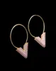 Lyxdesigner smycken Kvinnor örhänge Letter V Hoop Copper Gold Plated Elegant Wing Charm Earrings Fashion Jewelry New Style4514809