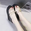Pantofole Scarpe con tacco Scarpe da donna Piattaforma bassa rialzata Interno su zeppa Peep Toe Ciabatte di lusso Designer Gomma Roma B