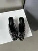 Pantofole Punta quadrata Scivoli da donna Scarpe eleganti esterne estive Nero Argento 2024 Arrivi Party Tacchi bassi sottili Panno con paillettes