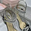 Mach Mach Sandals Tasarımcıları Topuklu Kadın Elbise Ayakkabı Pompaları Saten Glitter Crystal Bowknot Lüks Kadın Yüksek Topuk Slingback Fabrika Ayakkabı 35-41 Kutu 10A ile
