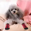 Vêtements pour chiens Grip Chaussettes Chaussures d'hiver Anti Slip Protecteur de Noël Chaussette Garde pour animaux de compagnie moyens et petits chiens chats