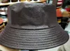 Läder hink hatt för kvinnliga hattar och kepsar lapptäcke tryck blommor läder hink hatt hip hop brun brett grim strandfiske casual 5114018