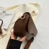 Маленькие кожаные сумки-седла для женщин, летняя сумка через плечо с цепочкой, женские винтажные сумки подмышками bolsa 240117