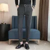 Autunno Inverno Moda Uomo Pantaloni da completo Wooolen Matita formale da uomo Tinta unita Coreano Pantaloni casual intelligenti con cintura 240117