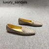 BotteggaVenets Schoenen Heren Casual Geweven Koeienhuid Echt leer geweven single voor dames met zomerleer en zacht one footqwq