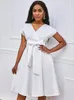 Femmes col en V robe plissée une ligne avec ceinture de taille fête mode femme événement africain occasion bal blanc célébrer robes élégantes 240117