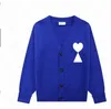 Designer Amis Sweater hommes Fode coréenne pour femmes Un motif cardiaque rond coule de couches de couches swetshirts de luxe créatrice de marques de luxe Pull shirts sweat à sweat à sweat en tricot