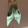 المصمم رادا كعب Slingback الكعوب الفاخرة العلامات التجارية المصممة صندل هاي كعب منخفضة الكعب الأسود بفرش