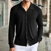 Camisas casuales para hombres Color sólido Solapa de un solo pecho Tela de punto Manga larga para hombre Pijama alto grande Vestido corto de vaquero Hombres