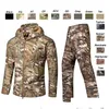 Taktiska jackor Softshell utomhusjacka byxor Set Woodland Hunting Shooting Clothing Tactical Camo Coat Combat Camouflage Windbreak Dhamj