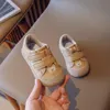 Barn casual skor baby flickor sneakers vår höst utomhus pojkar skor tecknad björn barn inafnt småbarn skor storlek 2130 240117