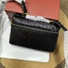 2024 Loro Piano Bag Loro * Piane Cowhide Box Bag 2024 Herfst/Winter Nieuwe lunch handheld één schouder Crossbody Hoge kwaliteit