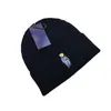 Bonnet tricoté pour hommes et femmes, bonnet brodé, couleur unie, chaud, tête de mort, casquette de Couple, automne hiver, nouveau