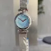 Relógio feminino de alta qualidade, elegante e luxuoso, mostrador pequeno, tira de aço de malha de 27 mm, designer clássico de movimento de quartzo, relógio à prova d'água de safira