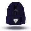 Klassisk designer Autumn Winter Hot Style Beanie Hats Män och kvinnor mode 6 färger Stickat Cap Autumn Wool Outdoor Warm Skull Caps J-6