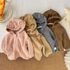 Vestes 2023 Hiver Nouveau bébé à manches longues Mabille chaude à capuche mignon ours imprimé ldren en peluche veste zip