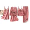 Casual Nightwear Lady 4pcs Pyjamas Set Velor Sleepwear Nightwear Autumn Winter Sleep Set Bathrobe Sexig Velvet Pyjamas Homewear 240117