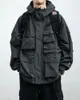 جاكيتات شارع Multibocket Mountain Hoodie Men يابون اليابانية Harajukuu Casual Cargo Fashion Black Coats Male 240117