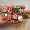 Encantos 12pçs desenho animado de série de natal, pingente fofo de boneco de neve, cabochão com parte traseira plana, faça você mesmo, pulseira, brinco, acessório