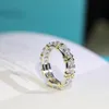 T home sieraden ontwerper Titanium stalen tweekleurige gekruiste diamanten ring Verjaardagscadeau Vakantiegeschenk Geschenkdoos