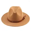 Berets Men Women Wide Brim Wool Feed Fedora Panama Hat مع حزام مشبك جاز Trilby Cap Party أعلى في الخريف والشتاء