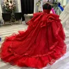 Red Quinceanera 드레스 어깨 볼 가운 레이스 아플리케 구슬 툴리 16 세 파티 드레스 멍청이 de 15 anos