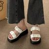 Hausschuhe 2024 Sommer dickbesohlte koreanische Stilschuhe trendige Damenoberbekleidung römische Allgleiches erhöhte Höhe Sandalen