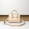 Designer Women Luxury Business Handbag Minimalist Advanced Classic Elegant Style Internal Capacity Space Designer Tote Bag Borsa Di Design CP119