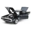 エレクトリック/RCカーミニオート1 32ダッジ充電器Fast and the Furious Alloy Car Models Kids Toys for Children Classic Metal Carsl231223