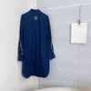 Женский дизайнерский плащ, длинная джинсовая куртка, весенняя винтажная синяя, прямая цепочка на пуговицах, простая и модная, высокого класса