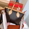 Fashion Cross Body Bag Women's Wallet Classic Printed Logo Three piece Set Design Outdoor Mini Shopping Bag Wallet Lipstick Box