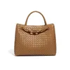 B Family 8 Line Buckle Andiamo Bag Bag Bag Leather Original New Woven Women Women Fingle Crossder Crossbod