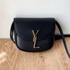 Siodły designerskie Messenger Flap Hobo Crossbody Bag luksurys damskie męskie listeria prawdziwa skóra TOTE CORTEVATE PIETTNE