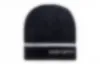 Lyx klassisk designer Autumn Winter Hot Style Beanie Letter l Hats Män och kvinnor mode universal stickad mössa höst ull utomhus varma skallar l-1